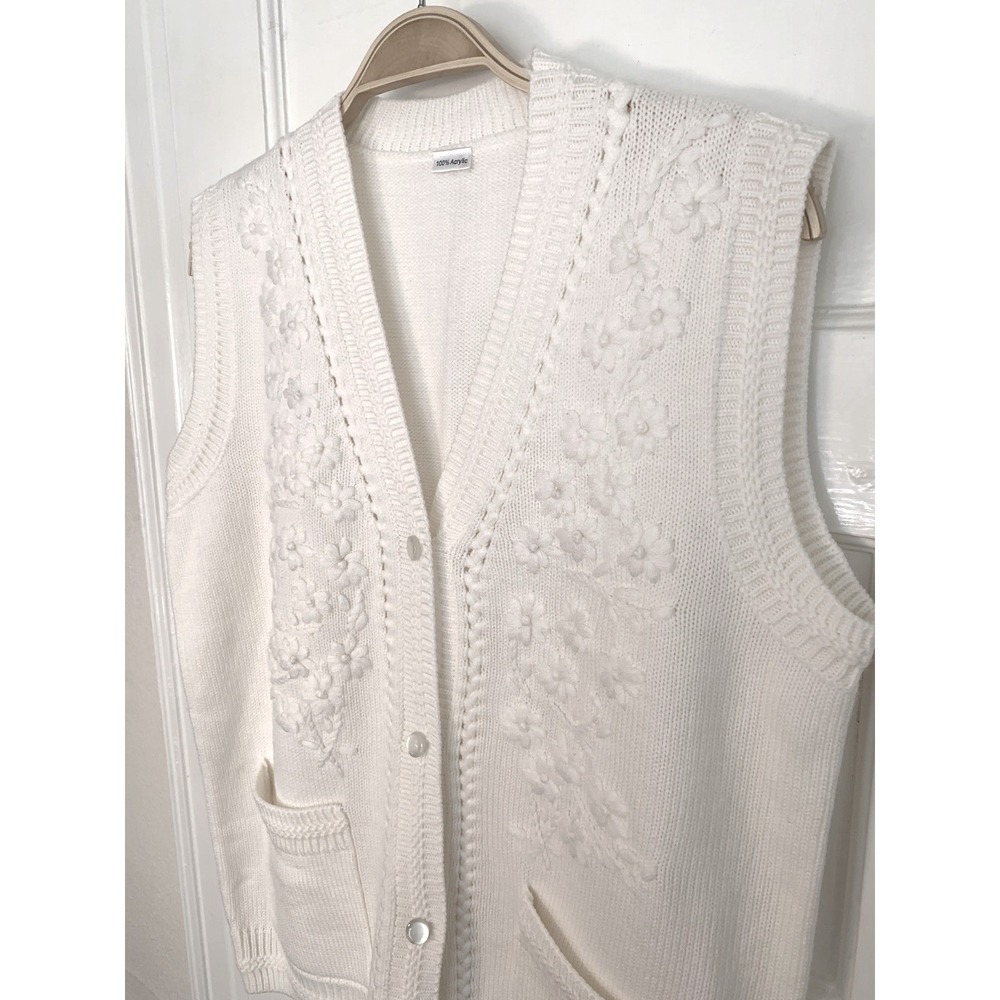 Cream Embroidered Sweater Vest OS Cottagecore Grandma Chic Preppy Cozy Layering - Picture 2 of 15